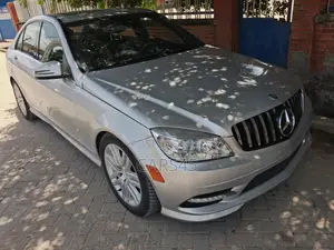 Mercedes-Benz C250 2011 Silver