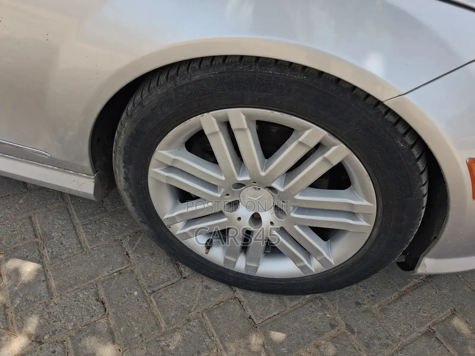 Mercedes-Benz C250 2011 Silver