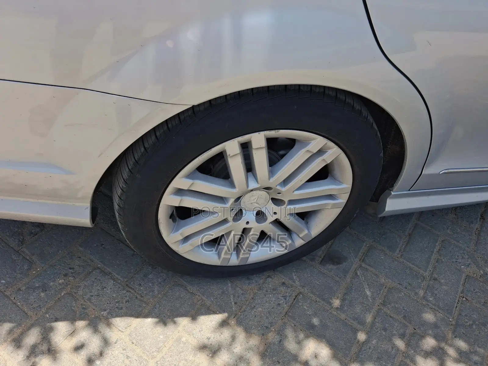Mercedes-Benz C250 2011 Silver