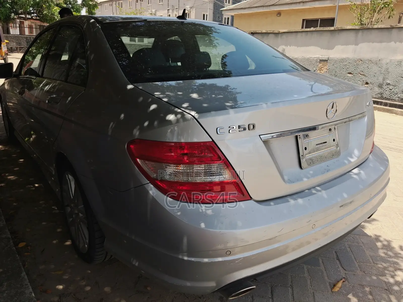 Mercedes-Benz C250 2011 Silver