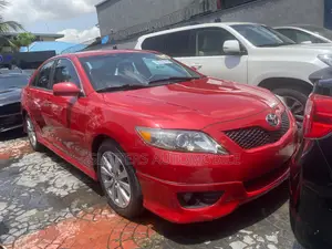 Toyota Camry SE 4dr Sedan (2.5L 4cyl 6AM) 2010 Red