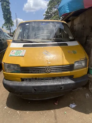 Volkswagen Transporter 1986 Yellow