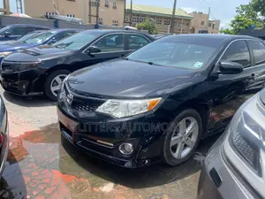 Toyota Camry SE 4dr Sedan (2.5L 4cyl 6A) 2014 Black