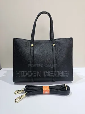Ceecee Black Shoulder Bag