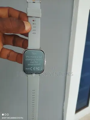 Y13 Smartwatch