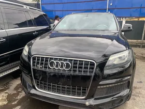 Audi Q7 2012 Black