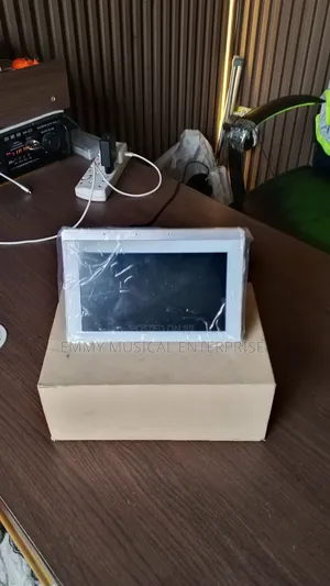 7 Inches in Wall Amplifier With