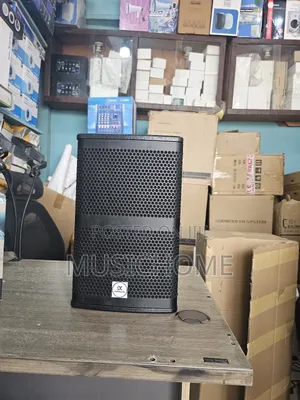 Professional 8" Portable and Powerful Speakers for Restaurant / Bar .