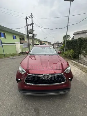 Toyota Highlander Platinum 2021 Red
