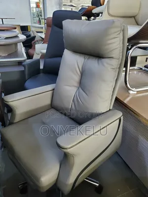 Executive Swivel Chair 