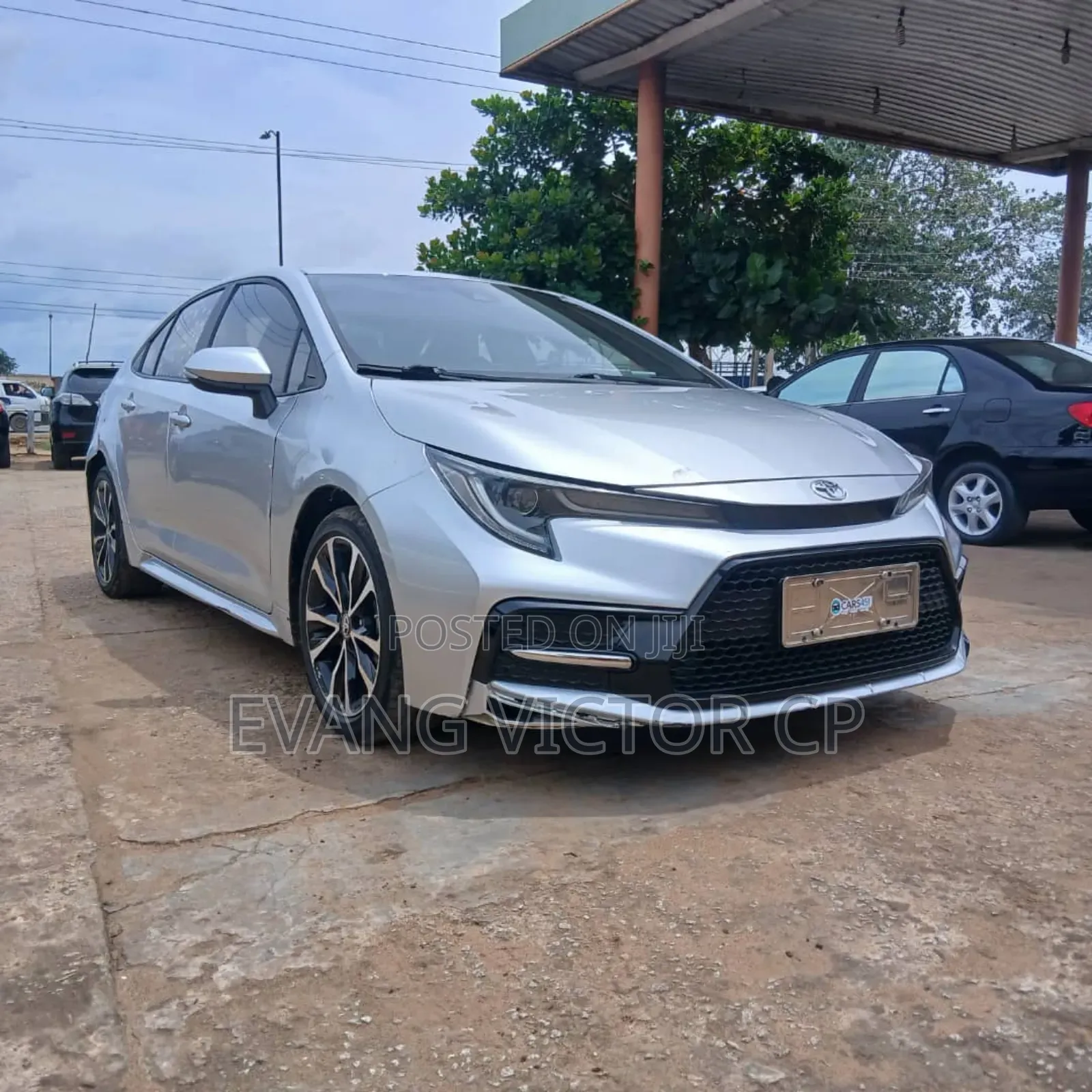 Toyota Corolla LE 2023 Silver