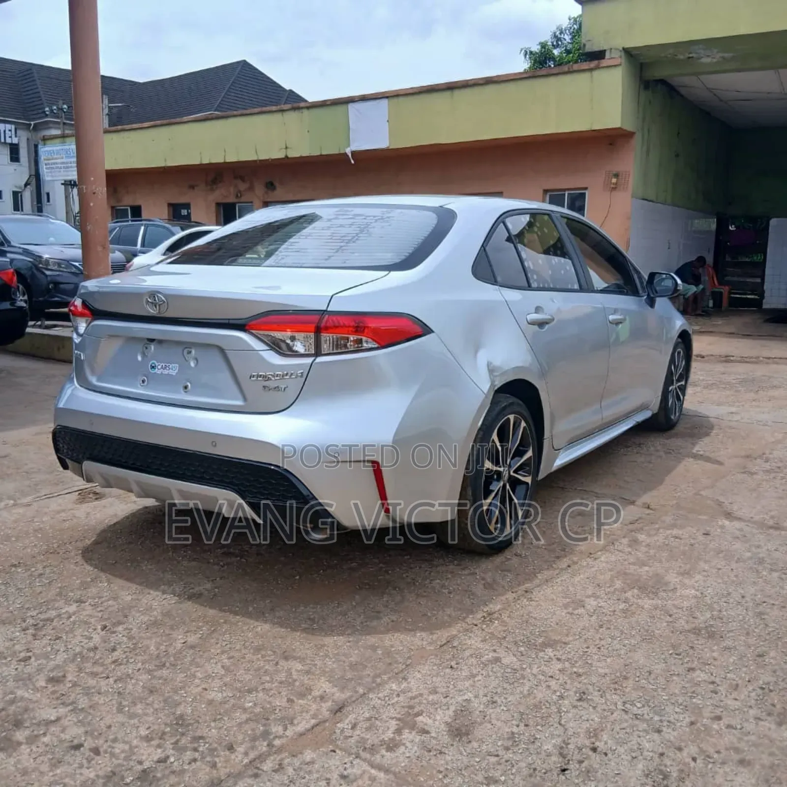 Toyota Corolla LE 2023 Silver