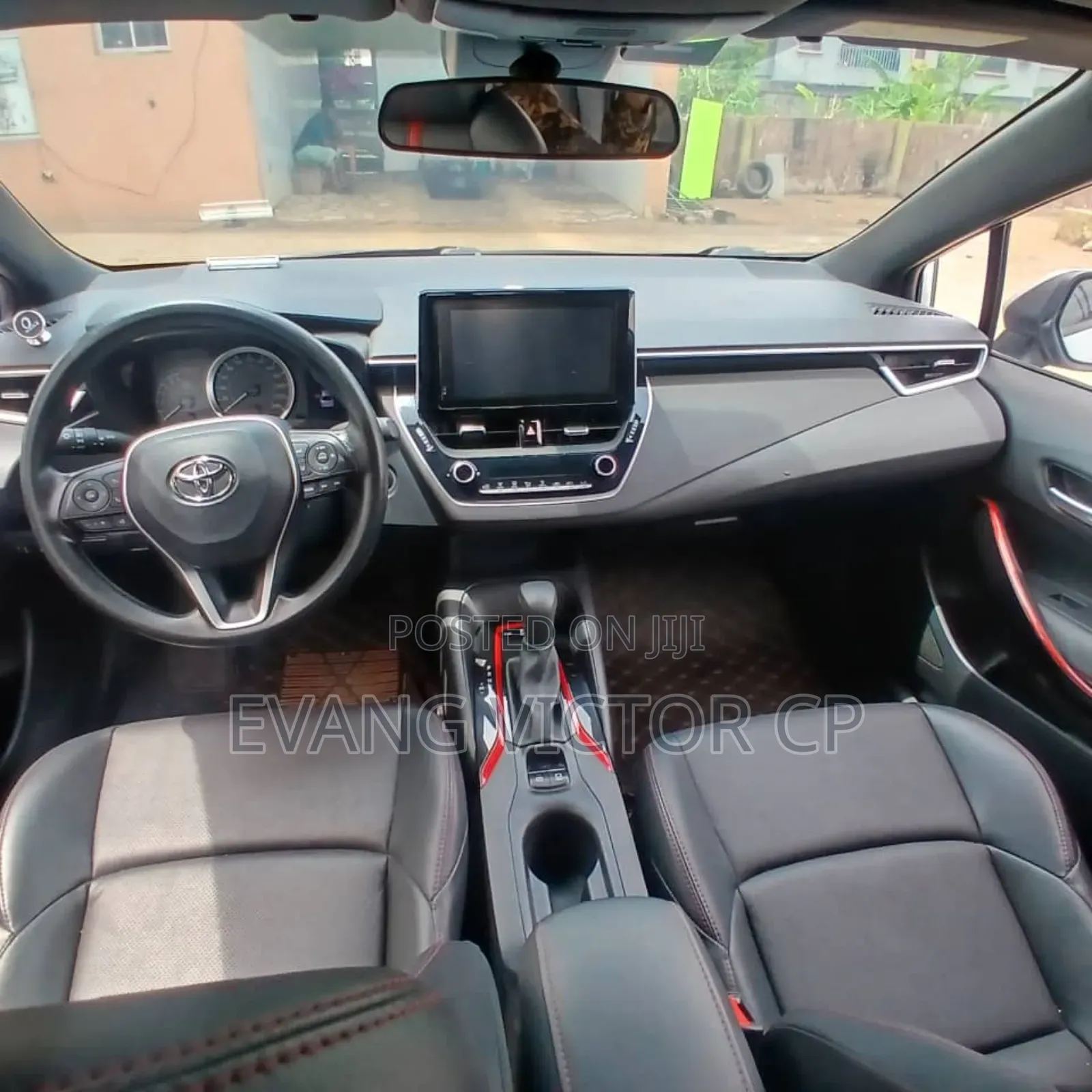 Toyota Corolla LE 2023 Silver