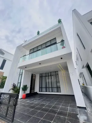 5bdrm Duplex in Lekki Expressway for sale