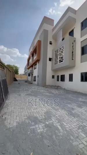 3bdrm Block of Flats in Gaduwa District By for rent