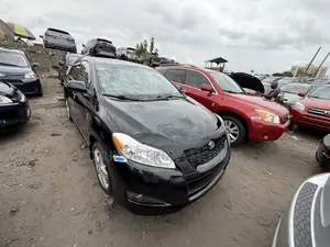 Toyota Matrix S Hatchback AWD (2.4L 4cyl 4A) 2012 Black