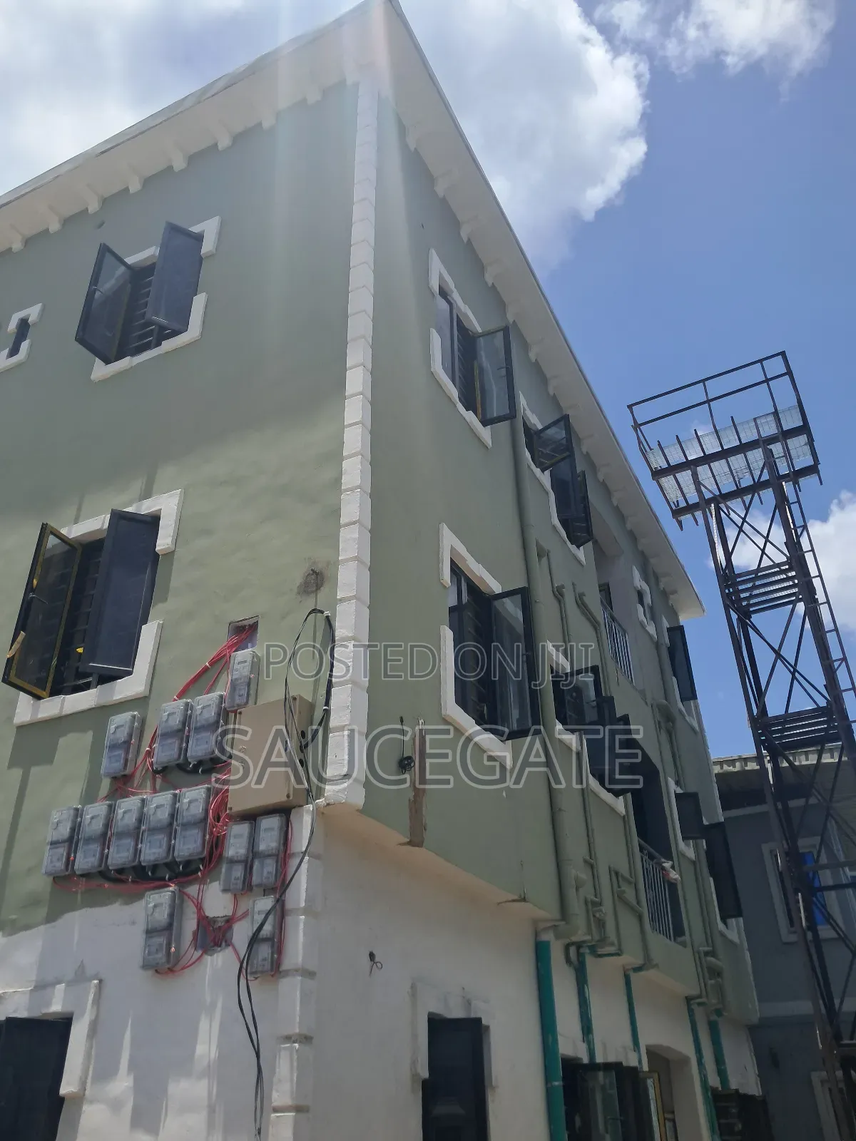Mini Flat in Abuleado for rent