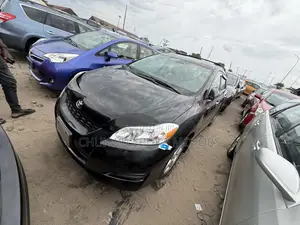 Toyota Matrix S Hatchback AWD (2.4L 4cyl 4A) 2013 Black