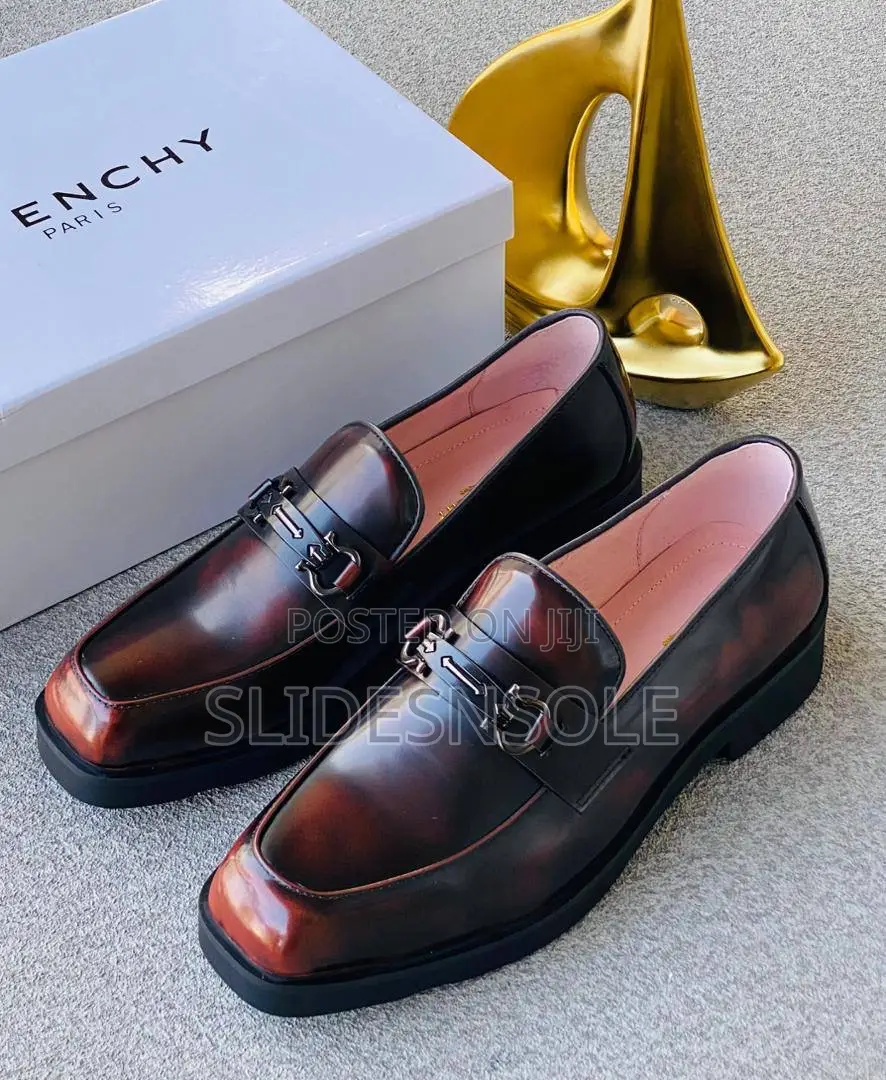 Luxury Givenchy Cover Shoe