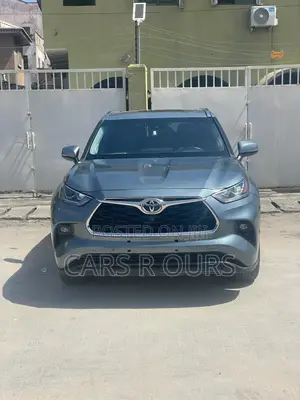 Toyota Highlander Platinum 2022 Blue