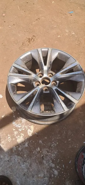Allowed Rim for Toyota Highland and Prado and Landcruser Etc