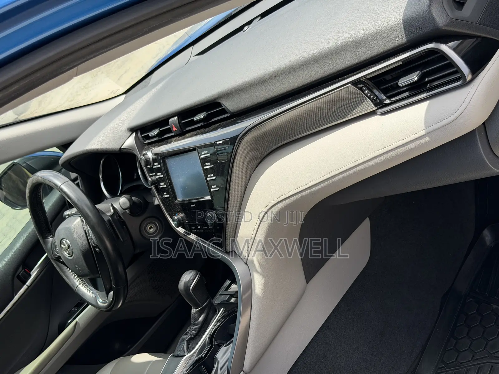 Toyota Camry 2020 Blue