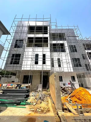 4bdrm Duplex in Banana Island for sale