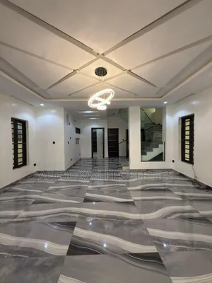 4bdrm Duplex in Akobo for sale