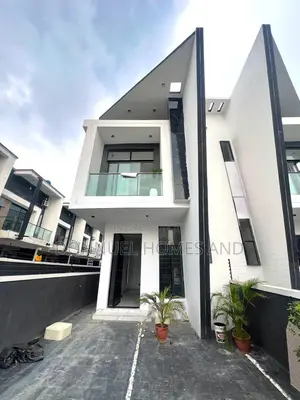 4bdrm Duplex in Ikota for sale
