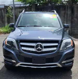 Mercedes-Benz GLK-Class Base GLK 350 4dr AWD 4MATIC (3.5L 6cyl 7A) 2015