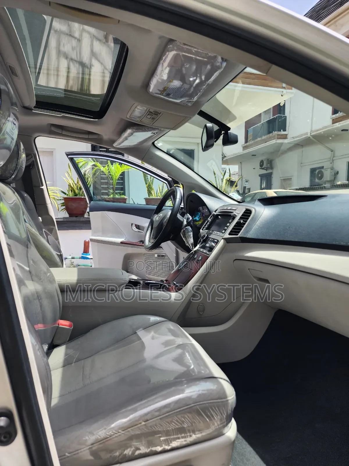 Toyota Venza 2010 Silver