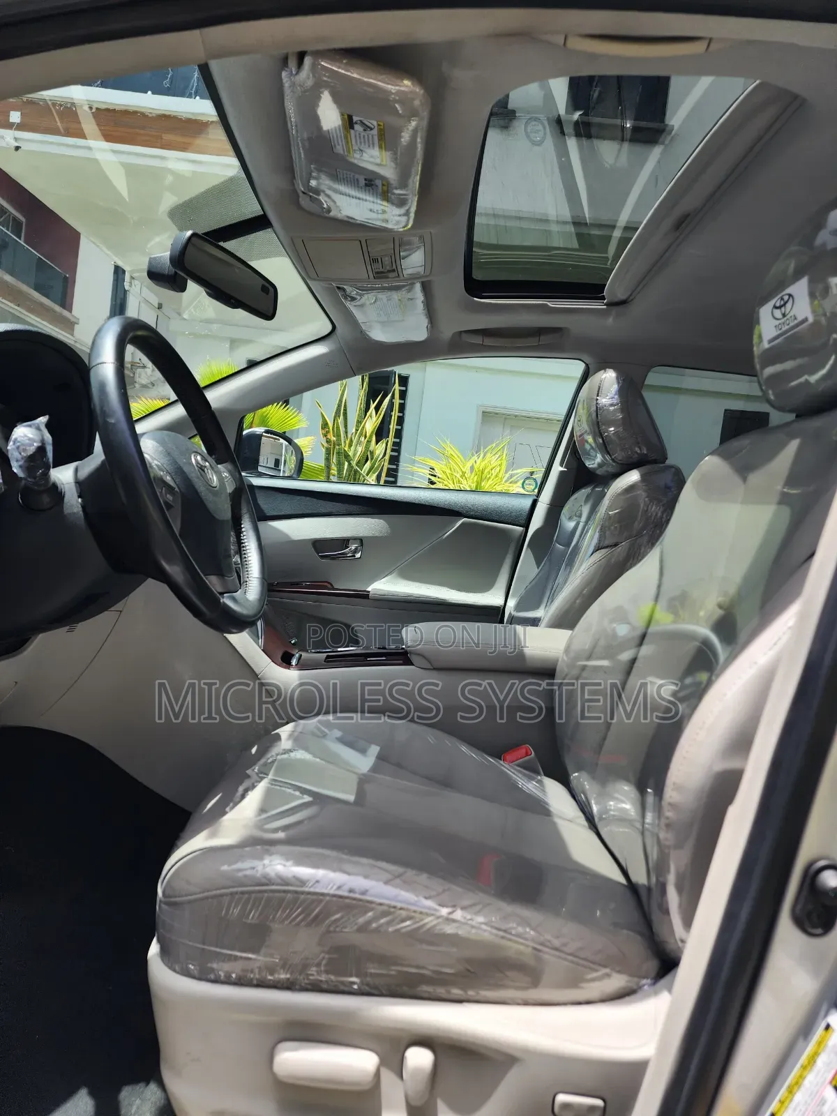 Toyota Venza 2010 Silver
