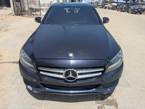Mercedes-Benz C300 2015 Blue