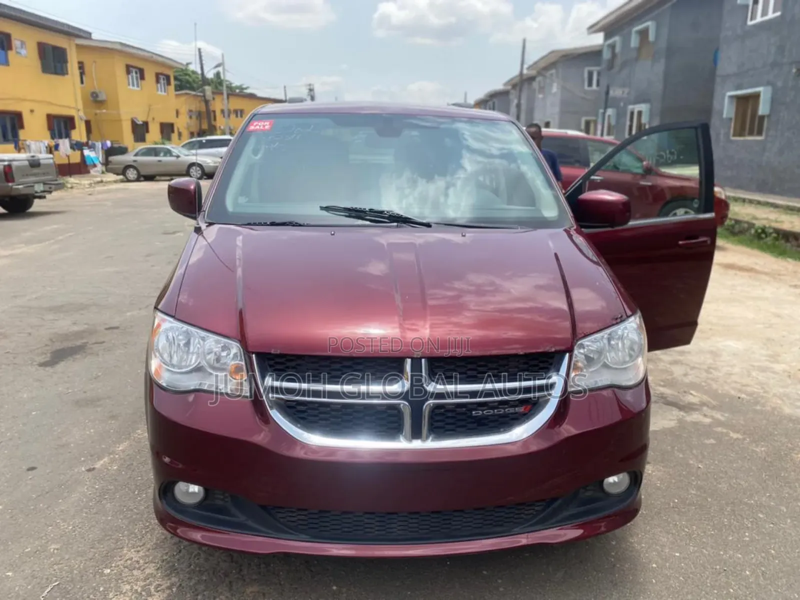 Dodge Caravan 2019 Red