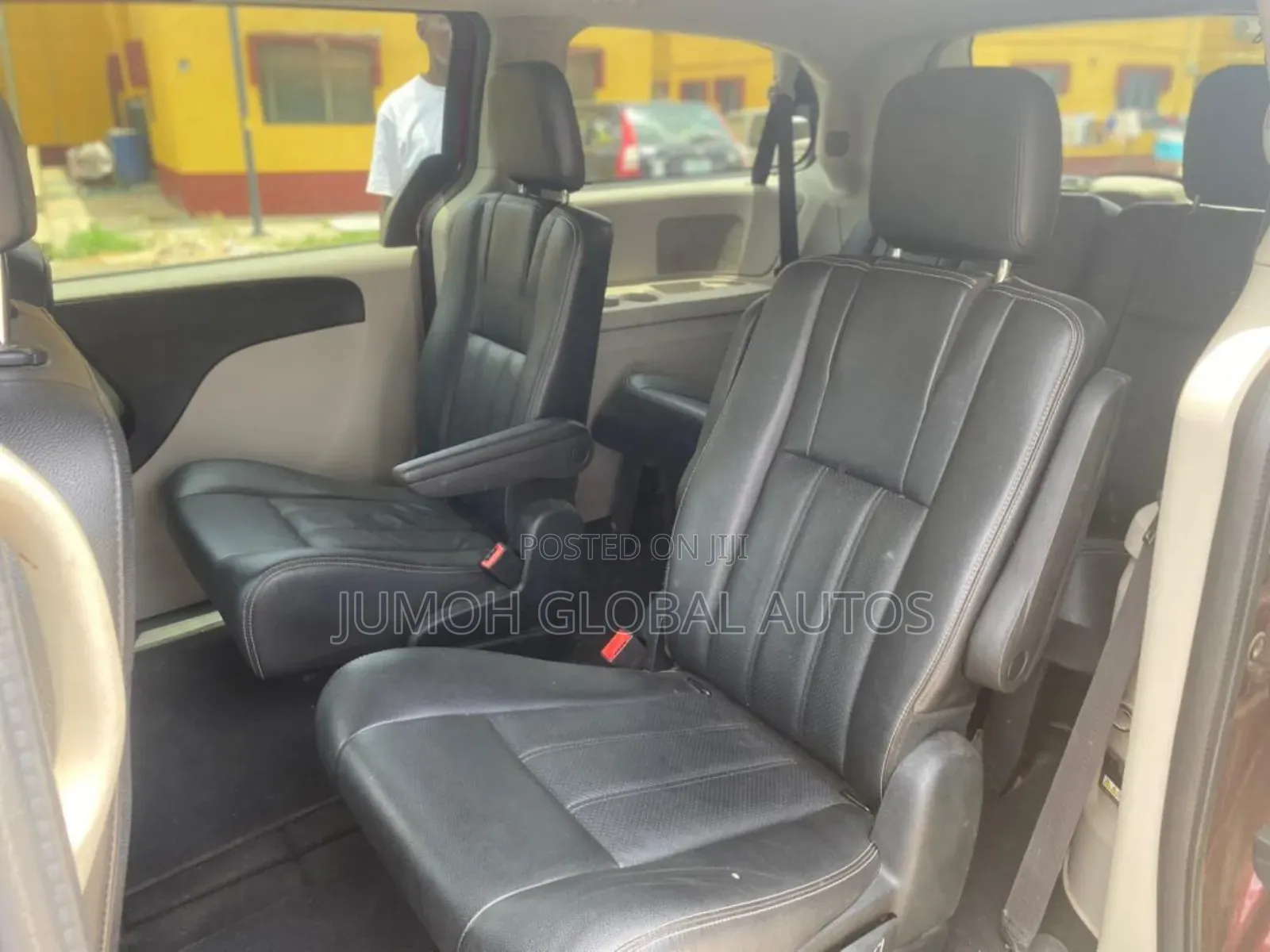 Dodge Caravan 2019 Red