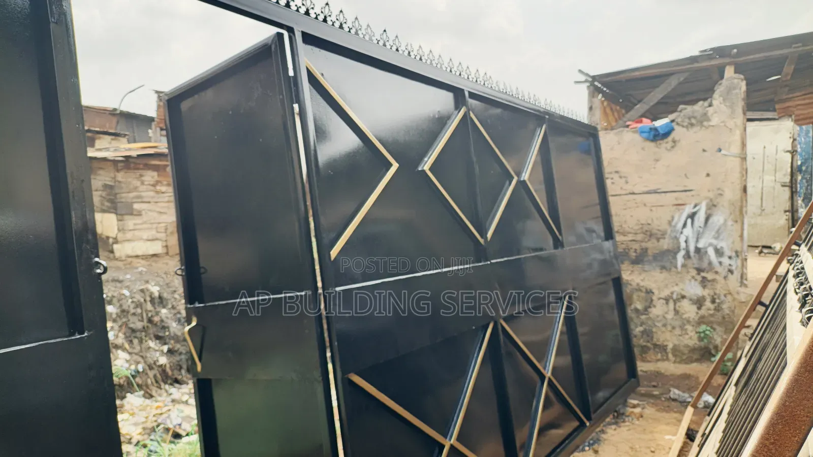 Solid Gate