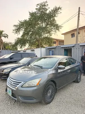 Nissan Sentra S 4dr Sedan (1.8L 4cyl 6M) 2015 Gray