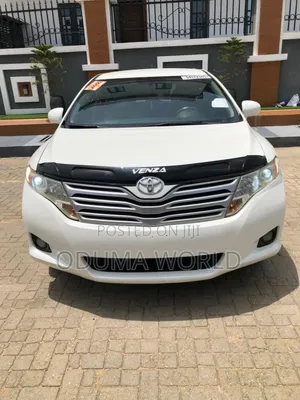Toyota Venza V6 AWD 2011 White