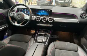 Mercedes-Benz GLB-Class 2023 Black