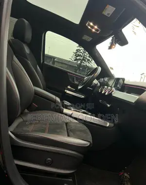 Mercedes-Benz GLB-Class 2023 Black