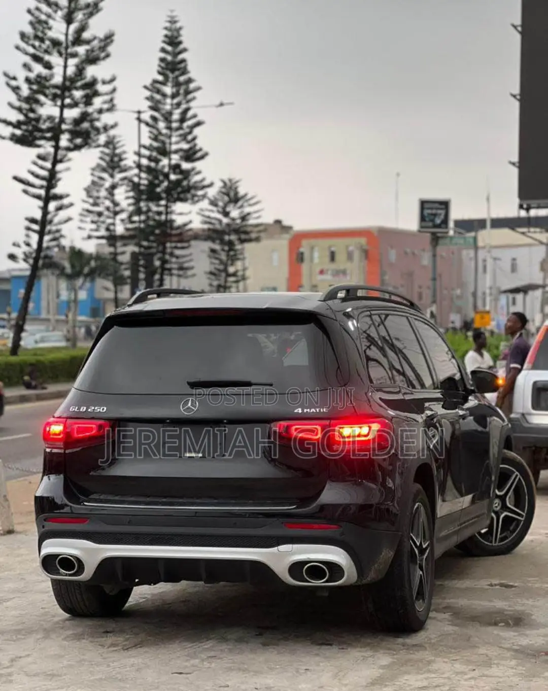 Mercedes-Benz GLB-Class 2023 Black