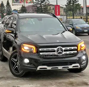 Mercedes-Benz GLB-Class 2023 Black