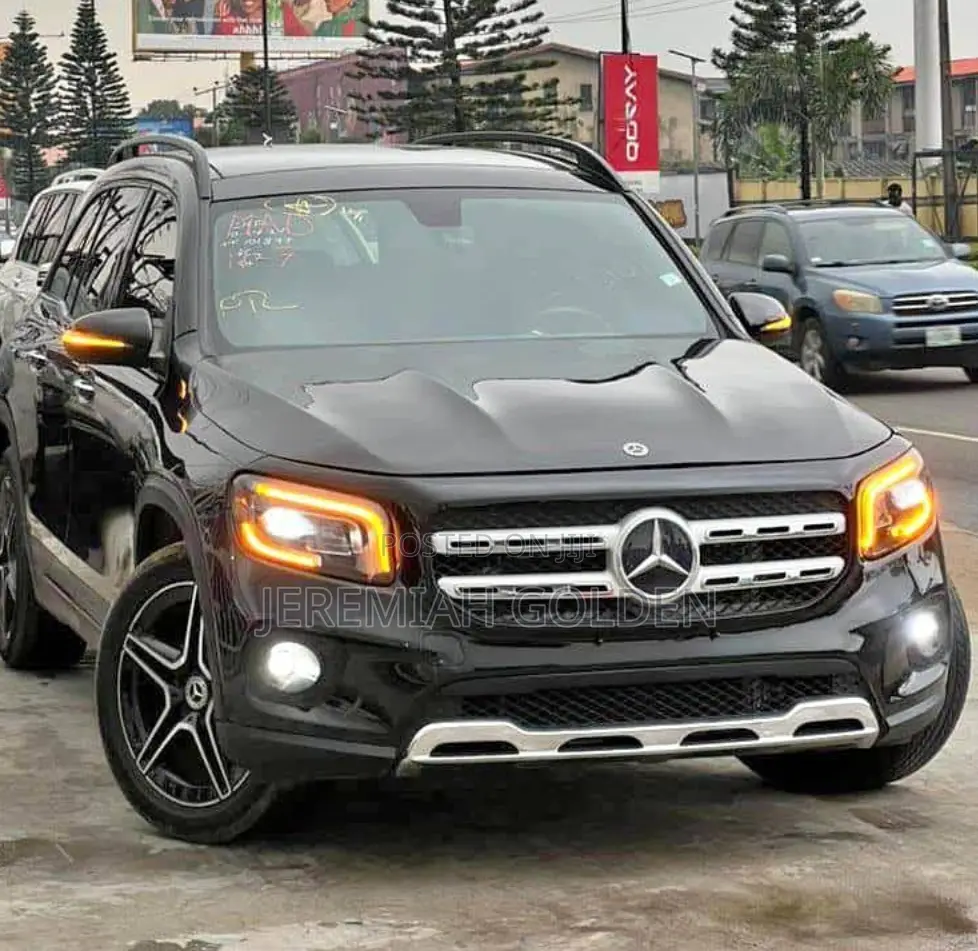 Mercedes-Benz GLB-Class 2023 Black