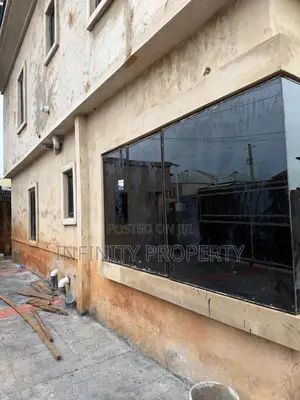 3bdrm Block of Flats in Etete, Benin City for rent