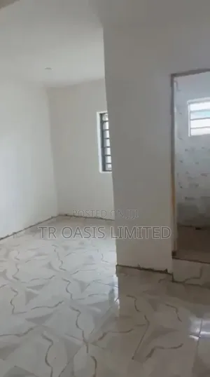 1bdrm Apartment in Shomolu / Shomolu for rent