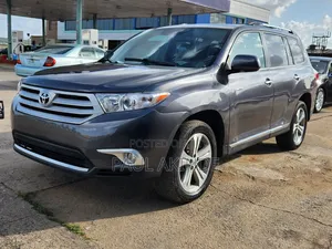 Toyota Highlander Limited 3.5L 2WD 2013 Gray