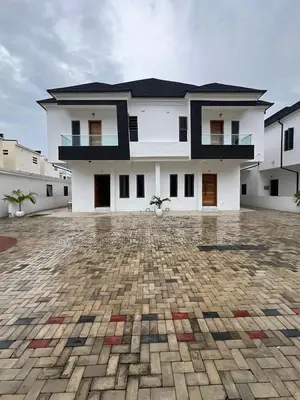 4bdrm Duplex in Vgc for rent
