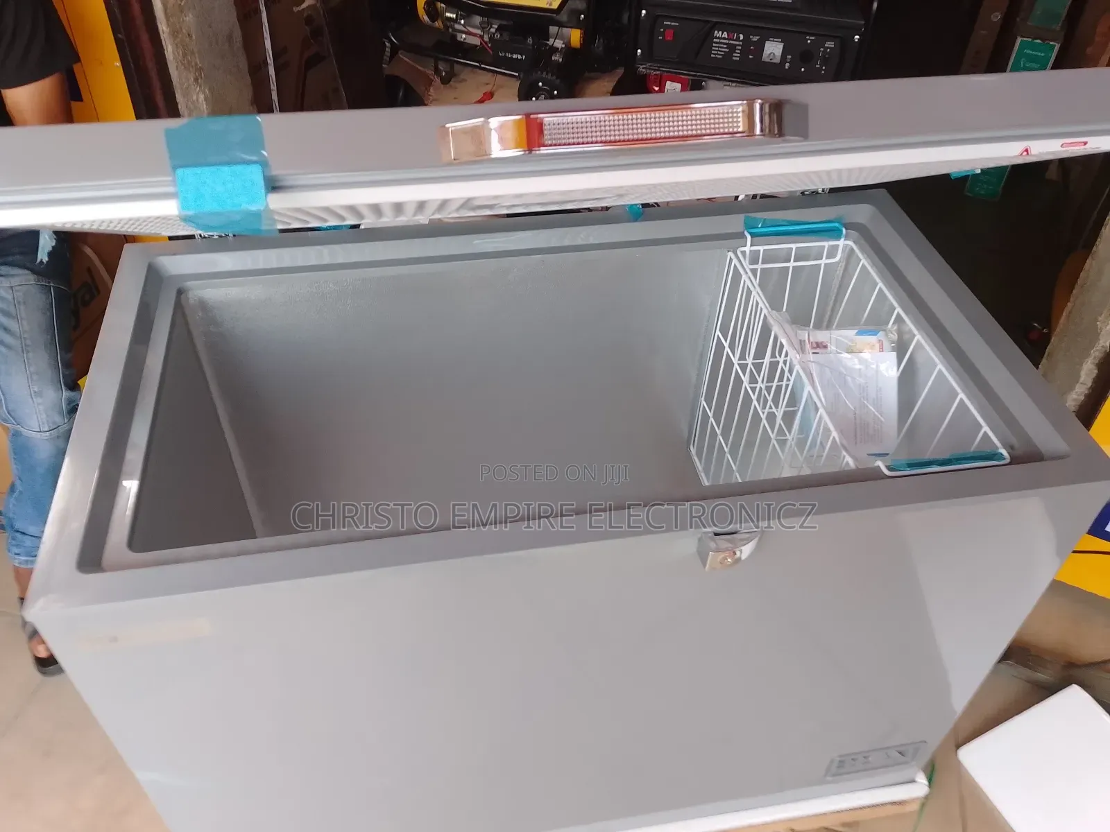 Scanfrost Deep Freezer