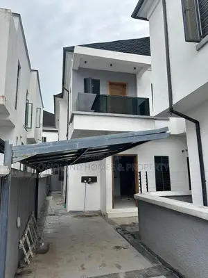 4bdrm Duplex in Vgc for rent