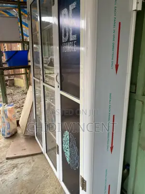 5by7ft Show Glass